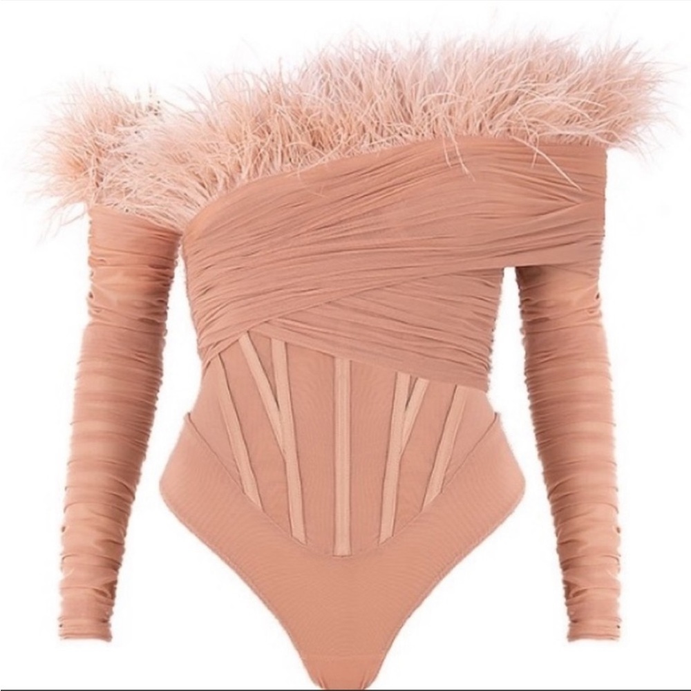 HOUSE OF CB 'Faith' Blush Off The Shoulder Feather Bodysuit NWOT - Picture 9 of 17